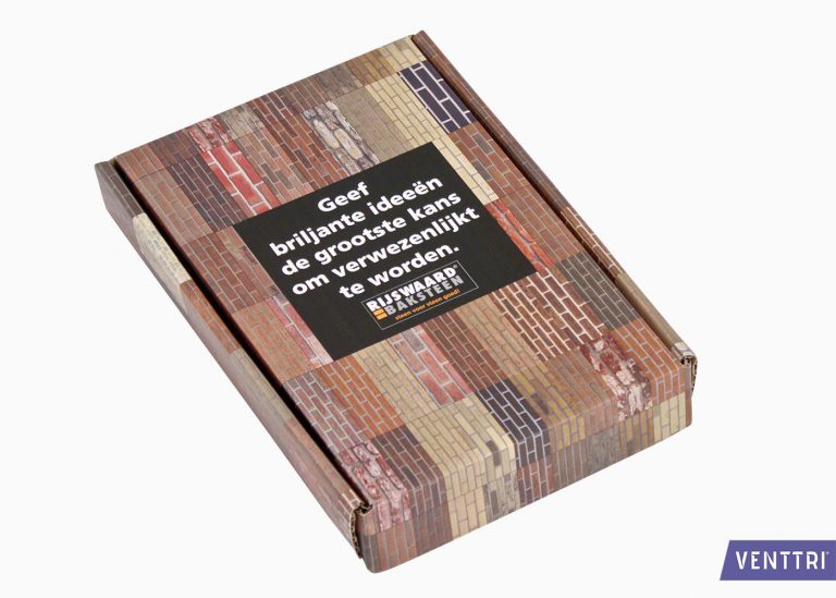 Printed shipping carton