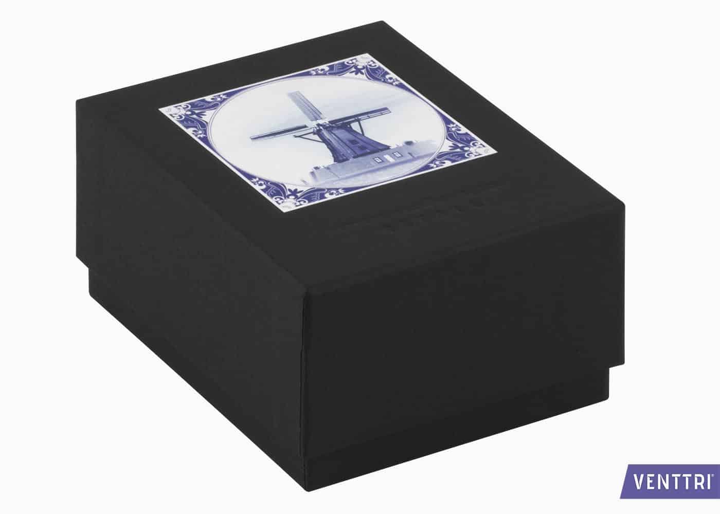 Gift box with separate lid